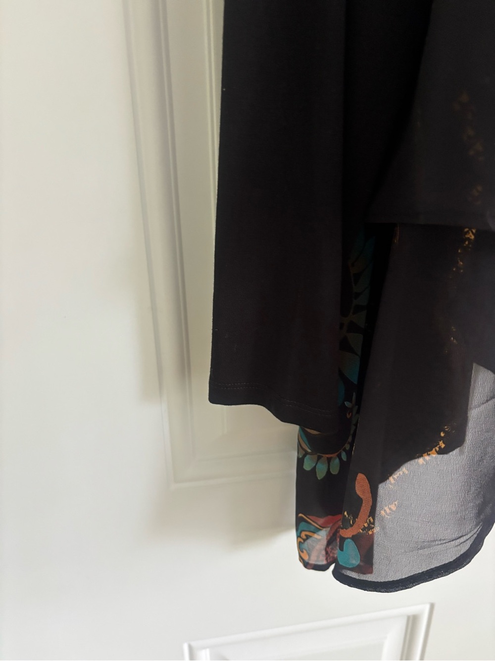 NWT Chico’s Black Floral Asymmetric L/S Mixed Media Top, Size Extra Large - Picture 4 of 11